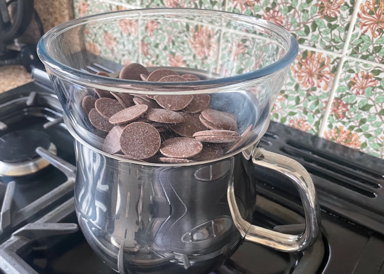 Ingredients for chocolate picnic slice 